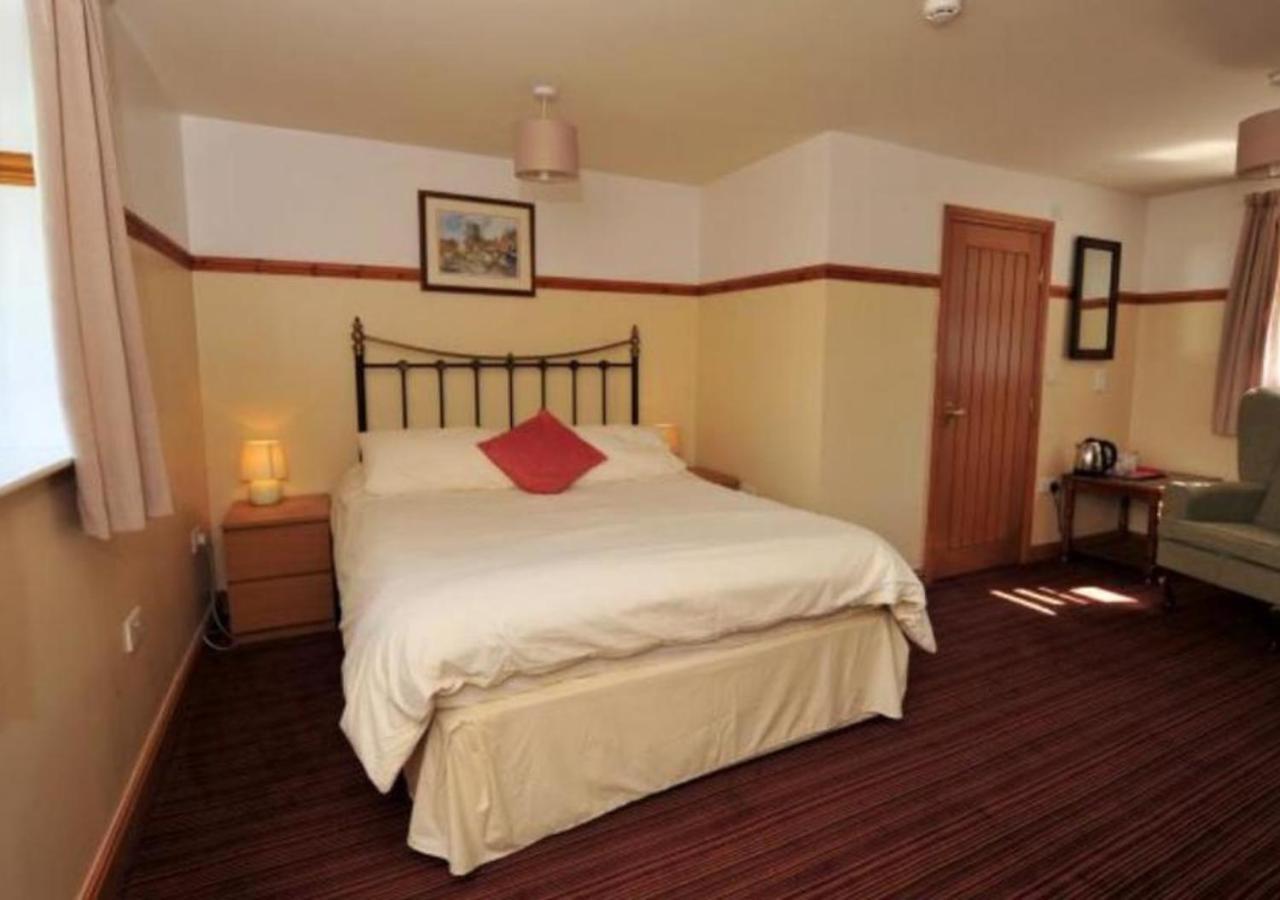 אוטלי Chevin End Guest House מראה חיצוני תמונה